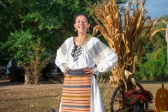 romanian-traditional-costume-12